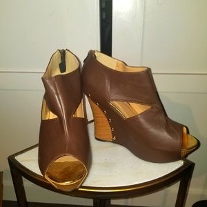 Brown Wedges with Gold Accents